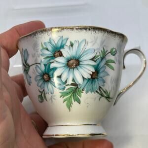 Royal Albert Bone China England Marguerite Tea Cup Footed Avon Shape Gold Rim